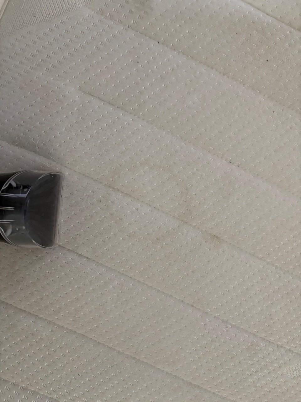 Matelas tache tenace avant